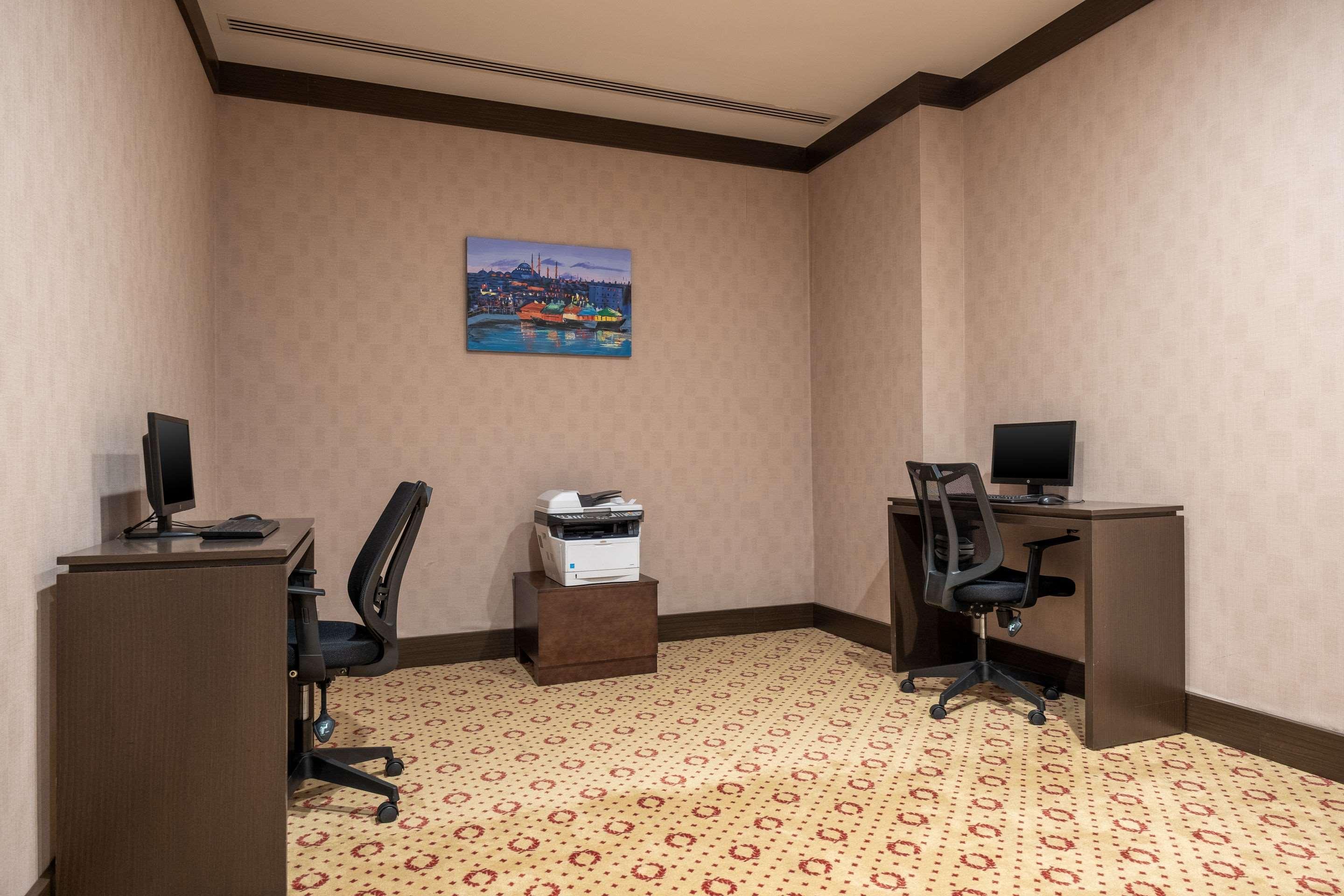Clarion Hotel Istanbul Mahmutbey מראה חיצוני תמונה