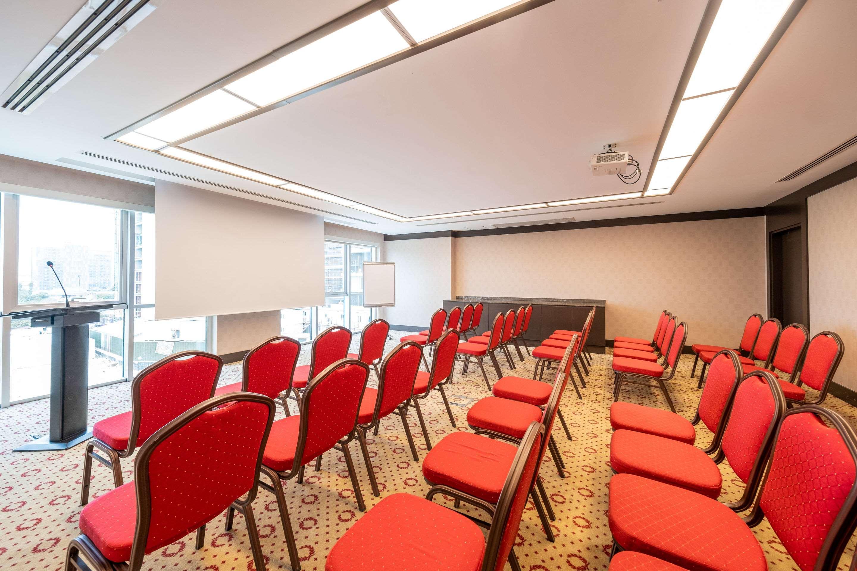 Clarion Hotel Istanbul Mahmutbey מראה חיצוני תמונה