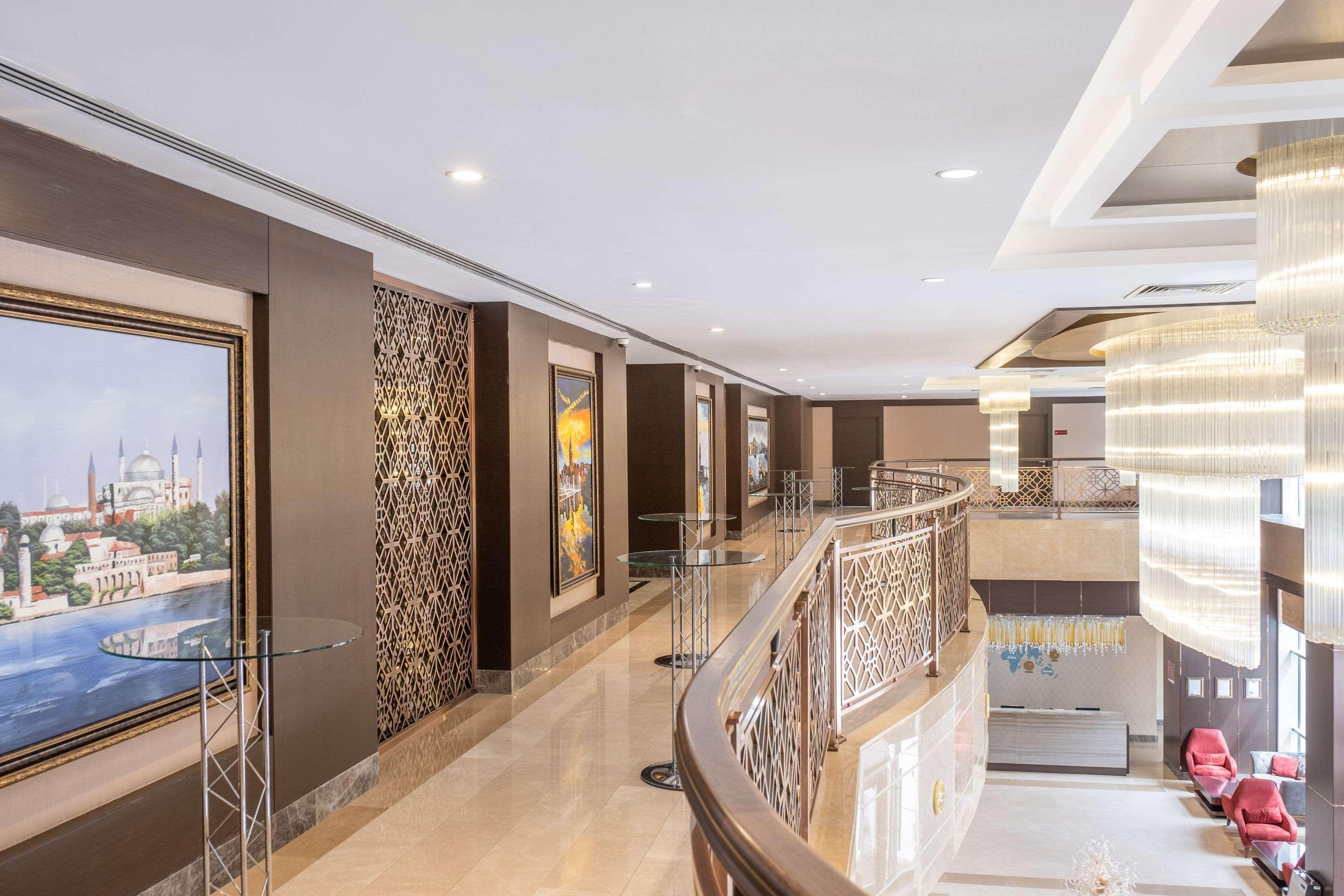 Clarion Hotel Istanbul Mahmutbey מראה חיצוני תמונה