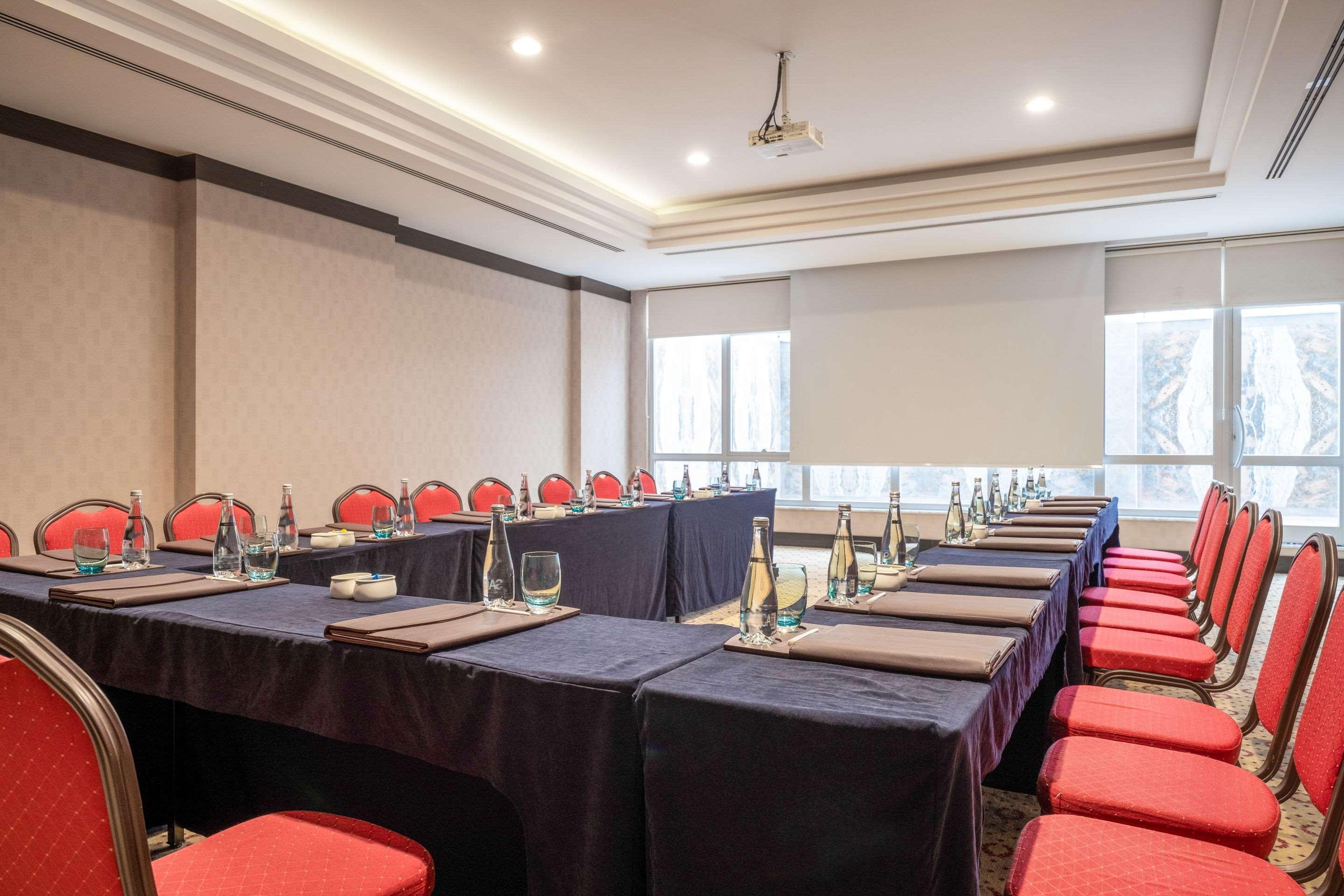 Clarion Hotel Istanbul Mahmutbey מראה חיצוני תמונה